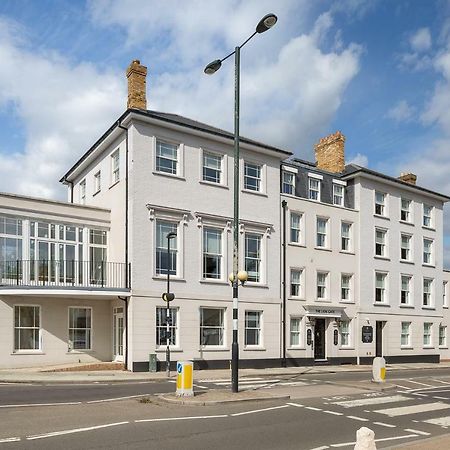 The Lion Gate Apartments East Molesey Esterno foto